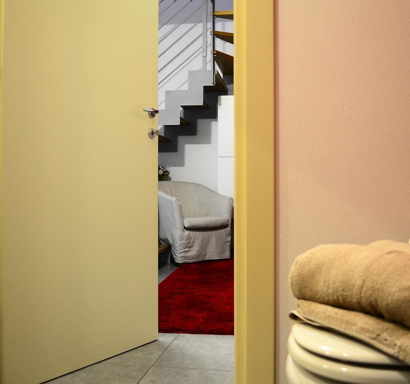 Tremezzina Appartamento Red & Grey Mezzegra Eksteriør bilde