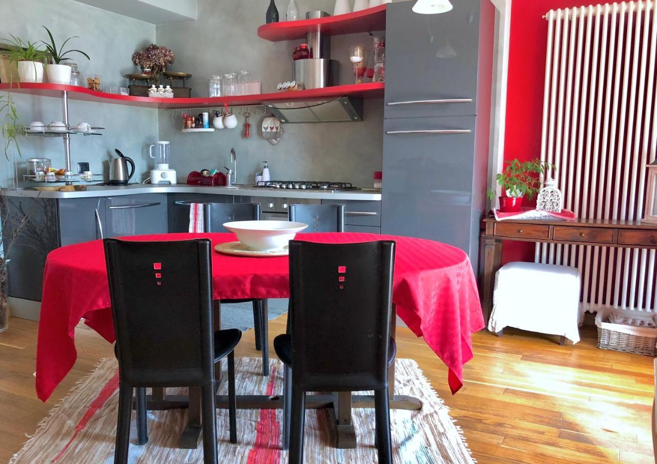 Tremezzina Appartamento Red & Grey Mezzegra Eksteriør bilde